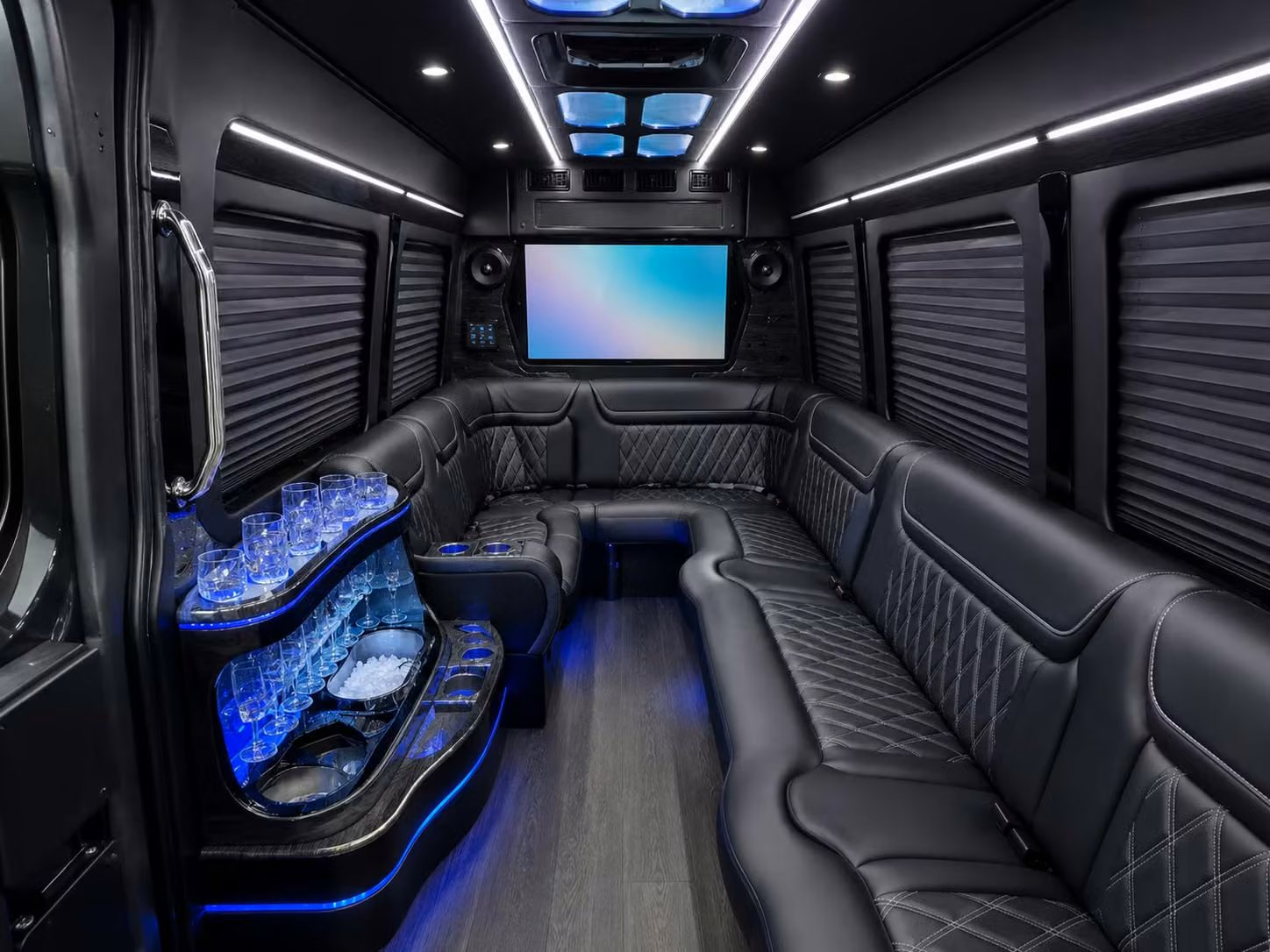 airport transfer shuttles for corporate groups flying through pueblo and colorado springs