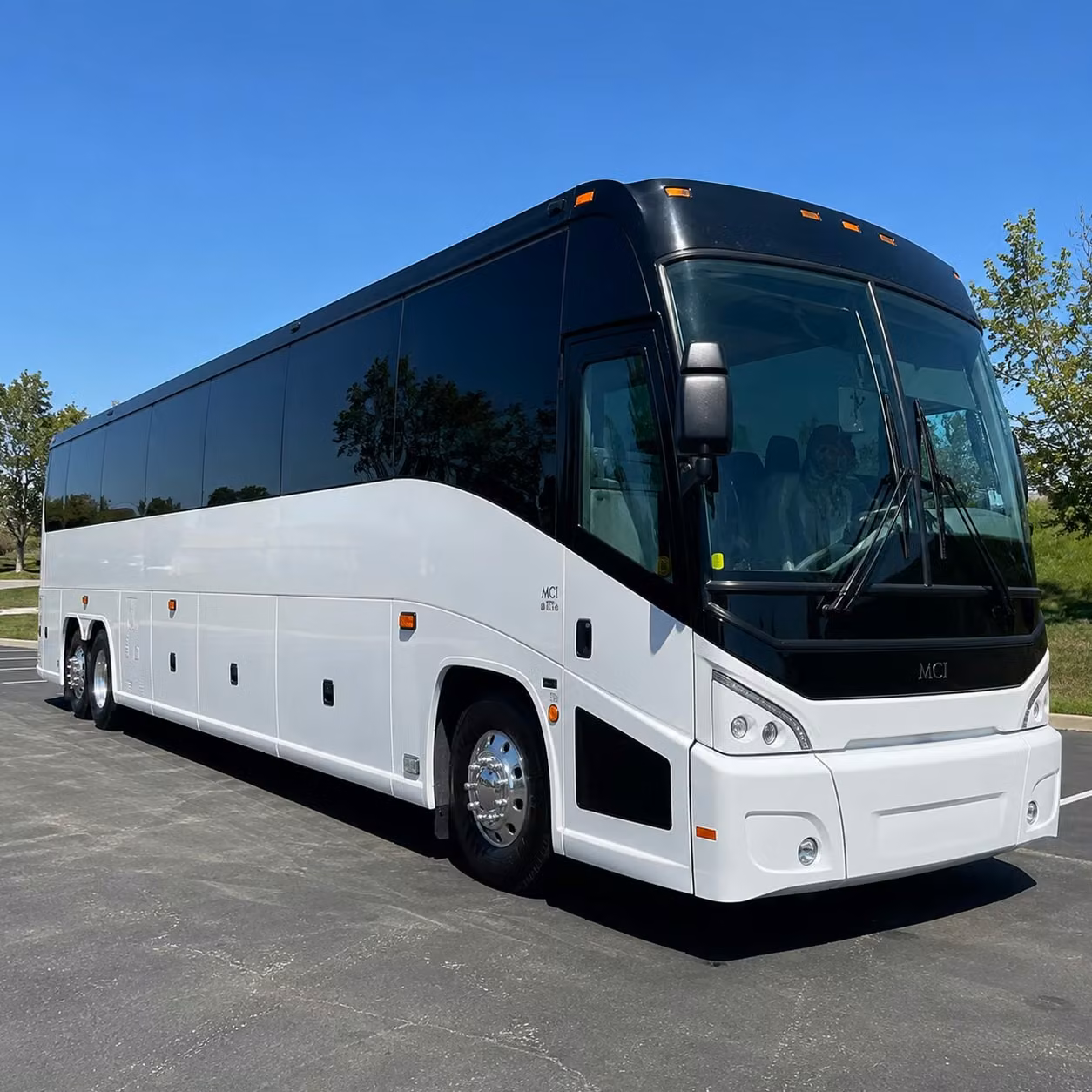shuttle service from pueblo to denver international airport