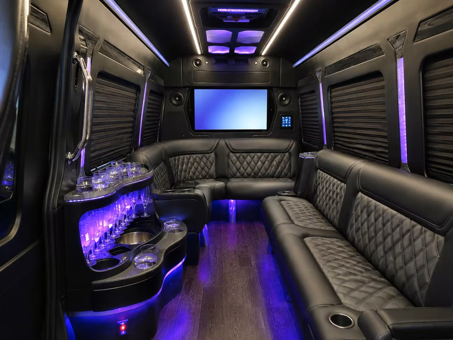 wedding shuttle bus rentals for pueblo venues